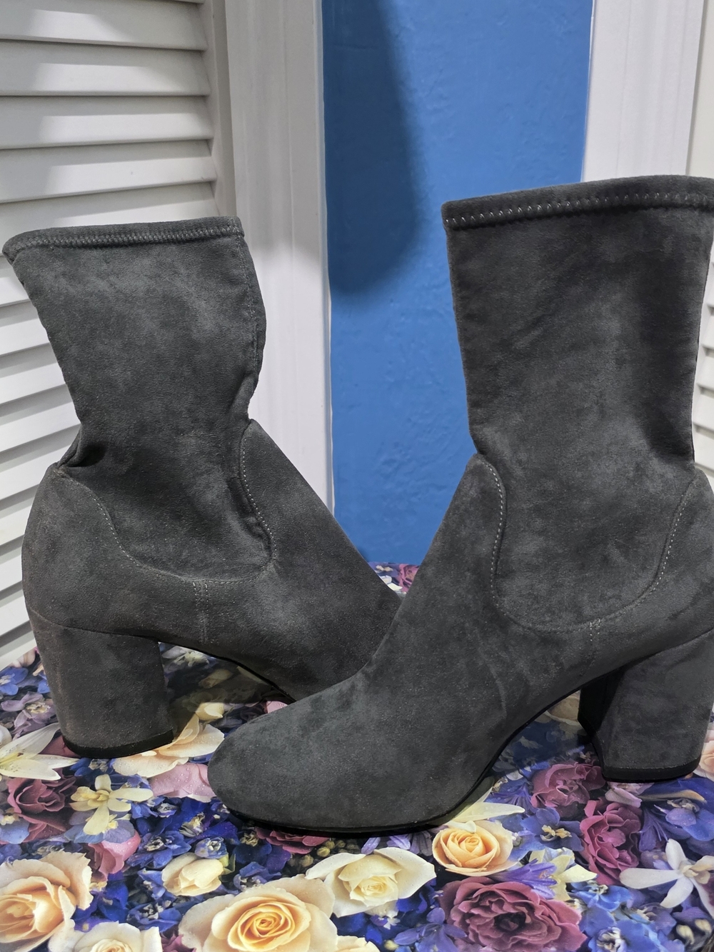 Halogen Charcoal Gray Suede Block Heel Ankle Boots - Picture 7 of 9